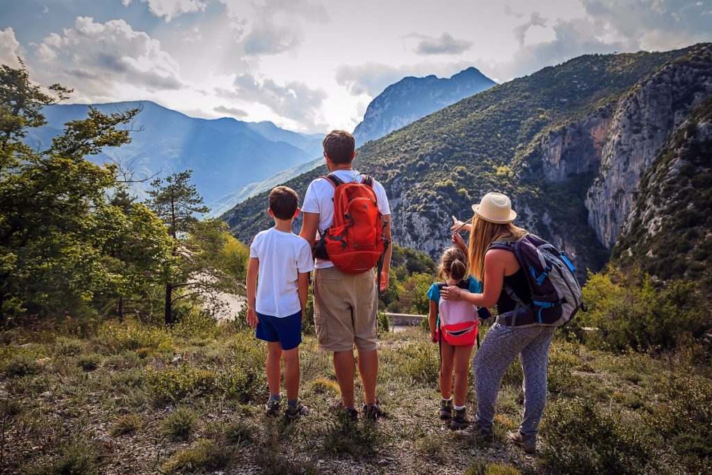 activite-de-pleine-nature_loisirs_randonnee_office-tourisme_alpesdazur_2018clement-lelievre